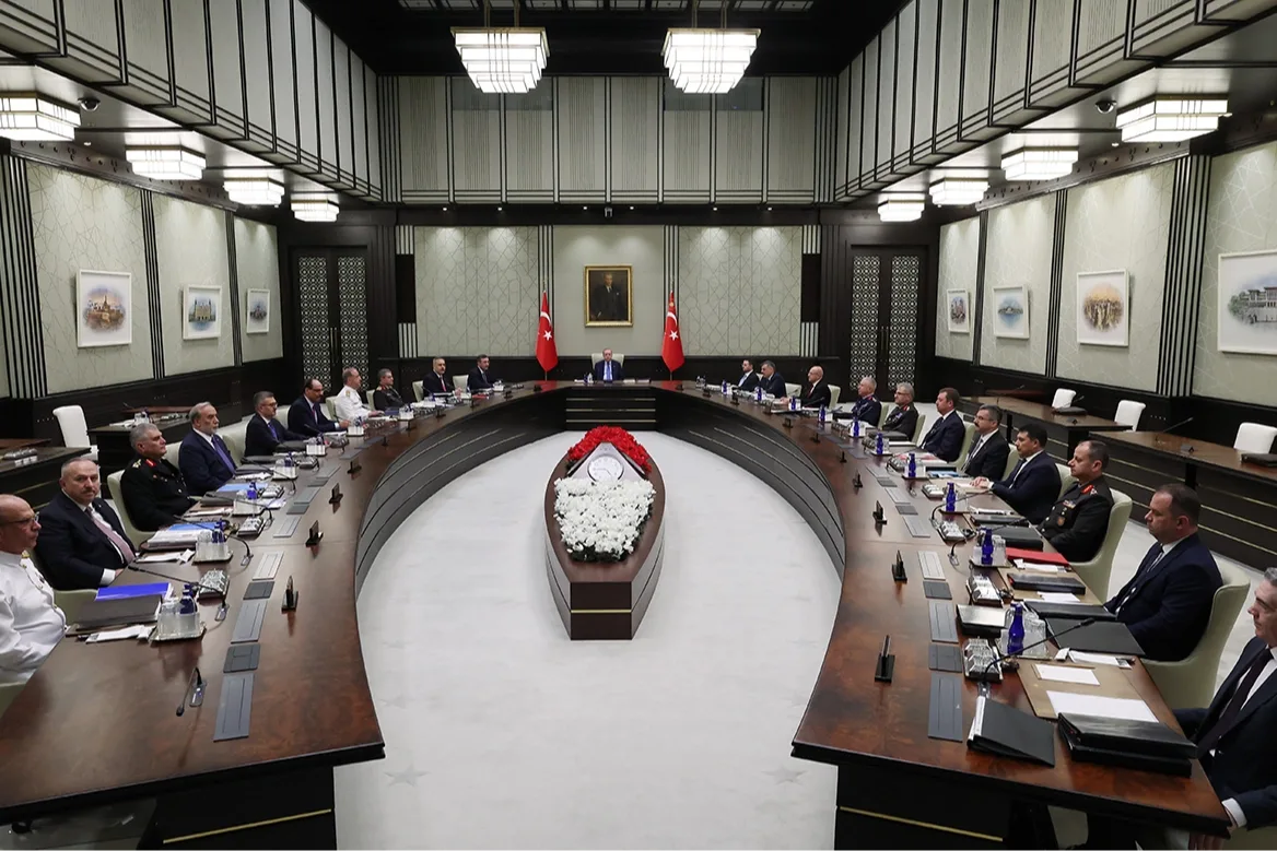 MGK Bugün Toplanıyor: Terörsüz Türkiye ve Silah Bırakma Gündemde