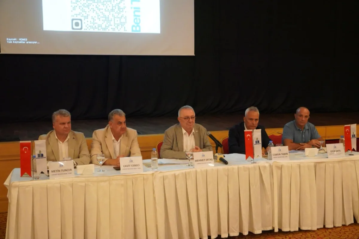 Edremit'te 25 günlük kültür şöleni: Kitap fuarından kurtuluş kutlamalarına