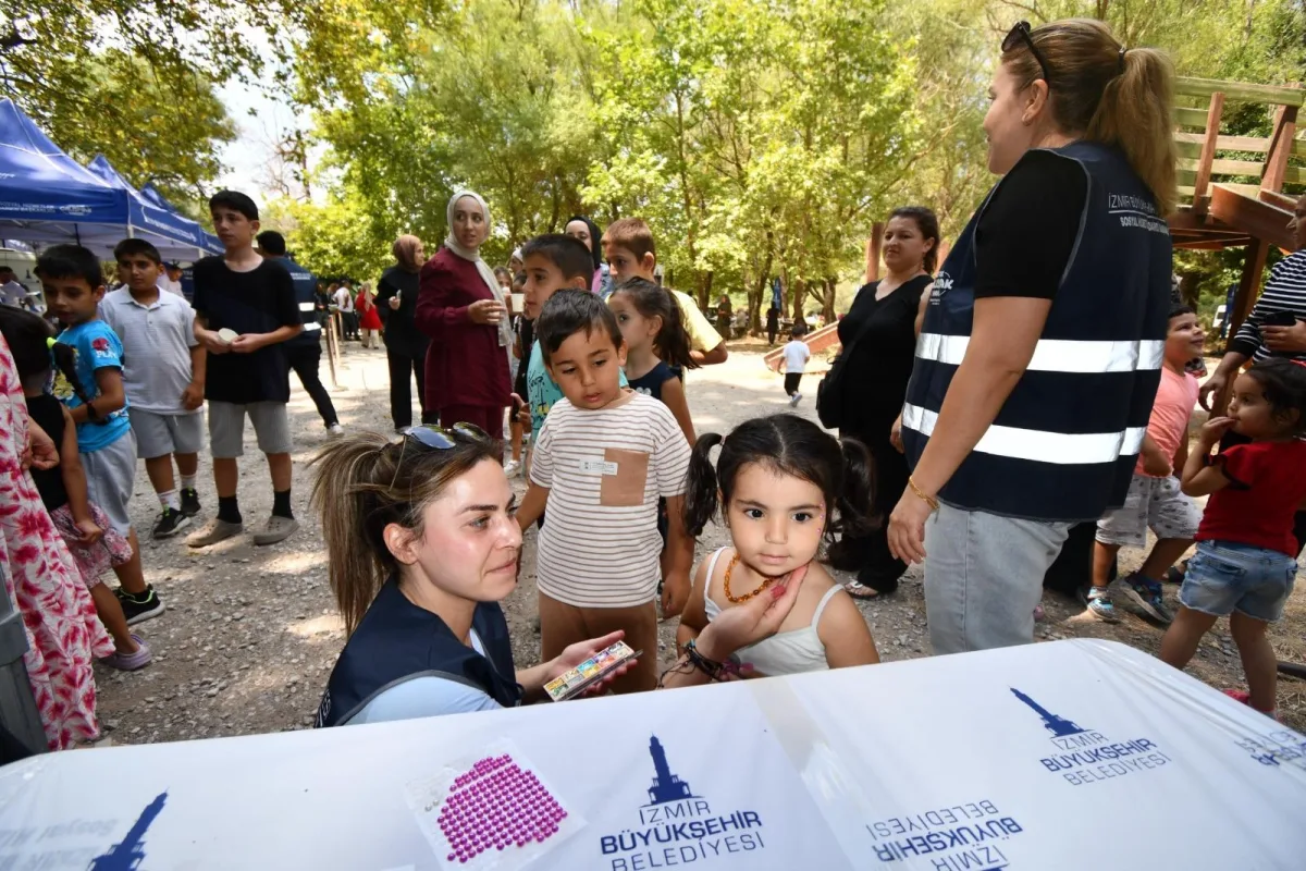 Bayraklı'dan Karagöl'e: 163 komşu bir araya geldi