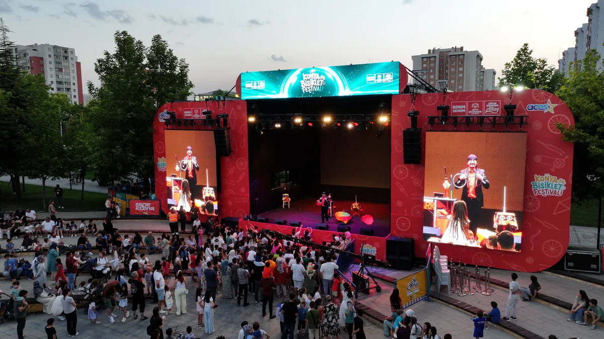 Konya Bisiklet Festivali coşkulu açıldı