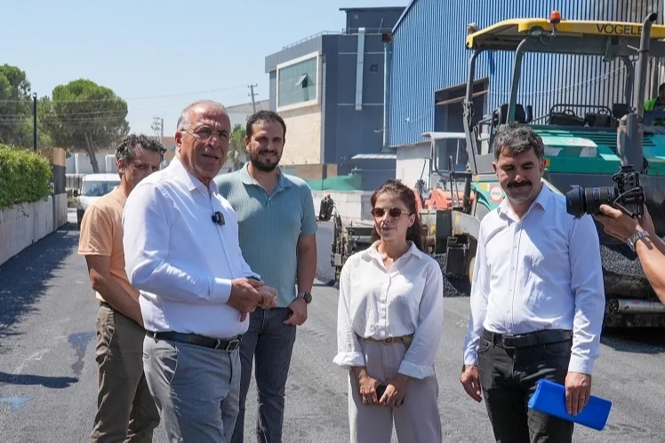 Gaziemir'de 4 bin 470 ton asfaltla sokaklar yenileniyor