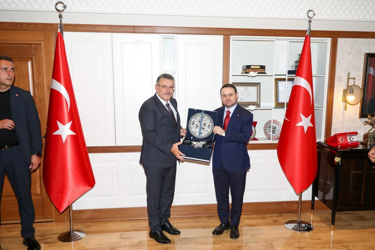 Bakan Gürlek Trabzon'da: Yatırımlar ve Adalet Hizmetleri Görüşüldü