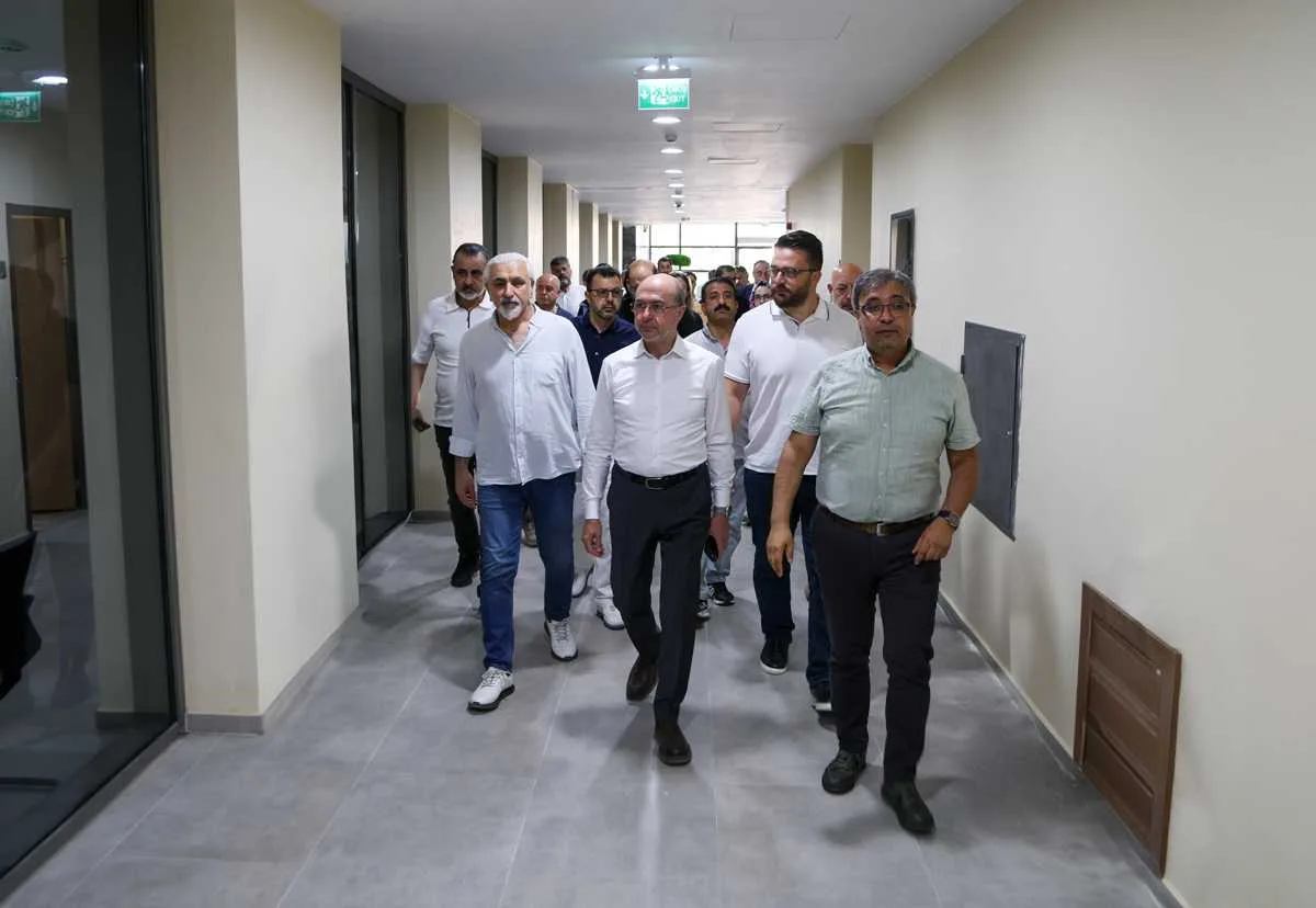 Başkan Pekyatırmacı Selçuklu’nun Yatırım ve Hizmetlerini Meclis Üyeleri İle Birlikte Gezdi