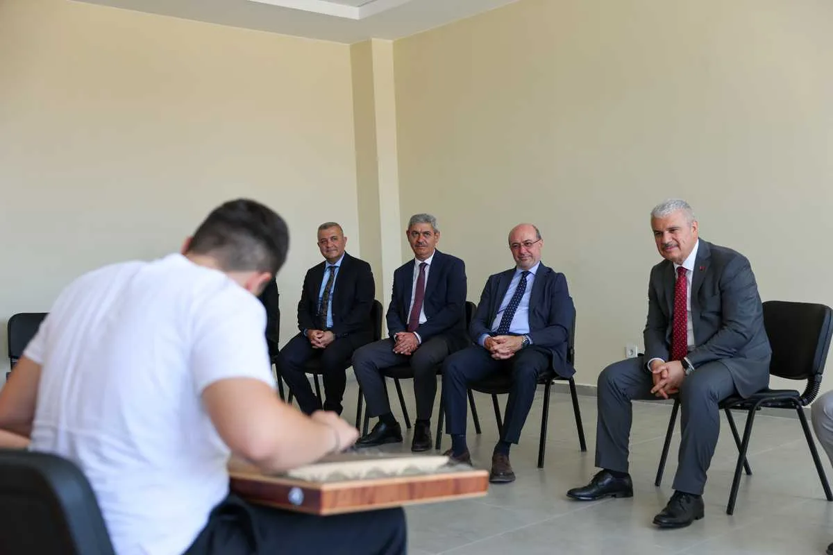 Vali ve Başkan Selçuklu'nun prestij projelerini inceledi