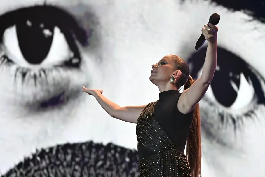 Merve Özbey, Nevşehir'de coşturdu: Festivalin 5. günü