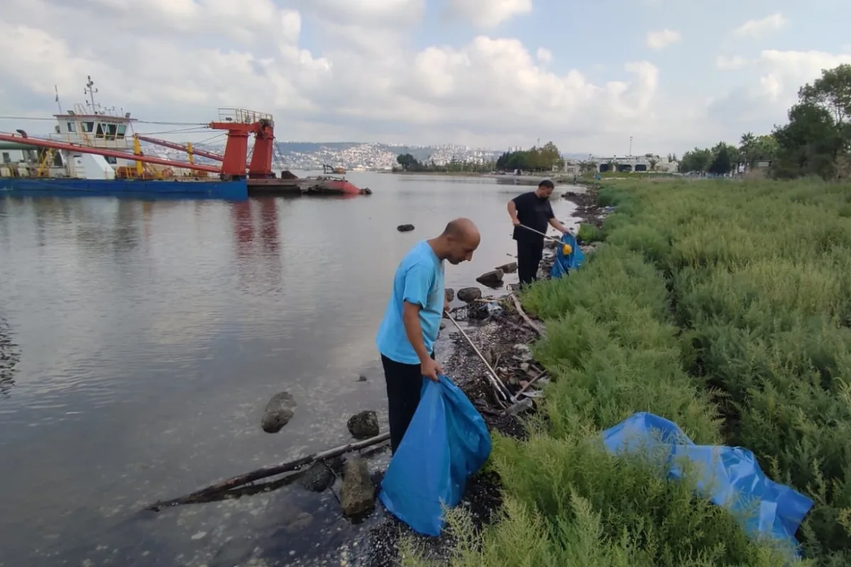 Kocaeli kıyıları 10 ton atıktan kurtuldu