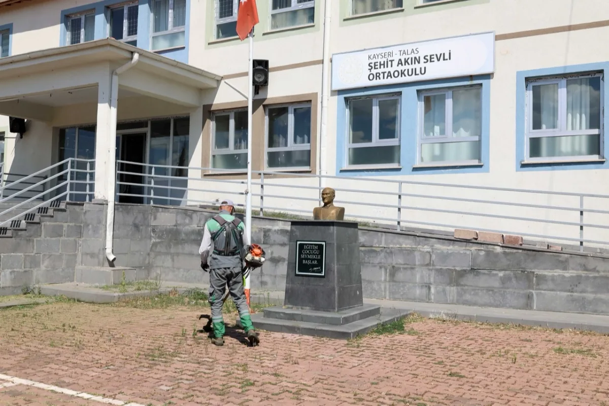 Talas'ta okullar yeni yıla hazırlanıyor