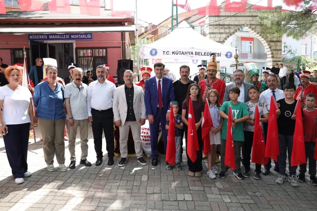 Kütahya'da 3. Müderris Mahallesi Şenliği: Komşuluk övüldü