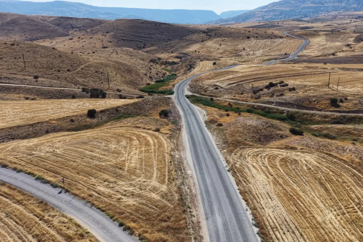 Malatya'da 25 Mezraya Hizmet Veren Grup Yolu Hizmete Açıldı