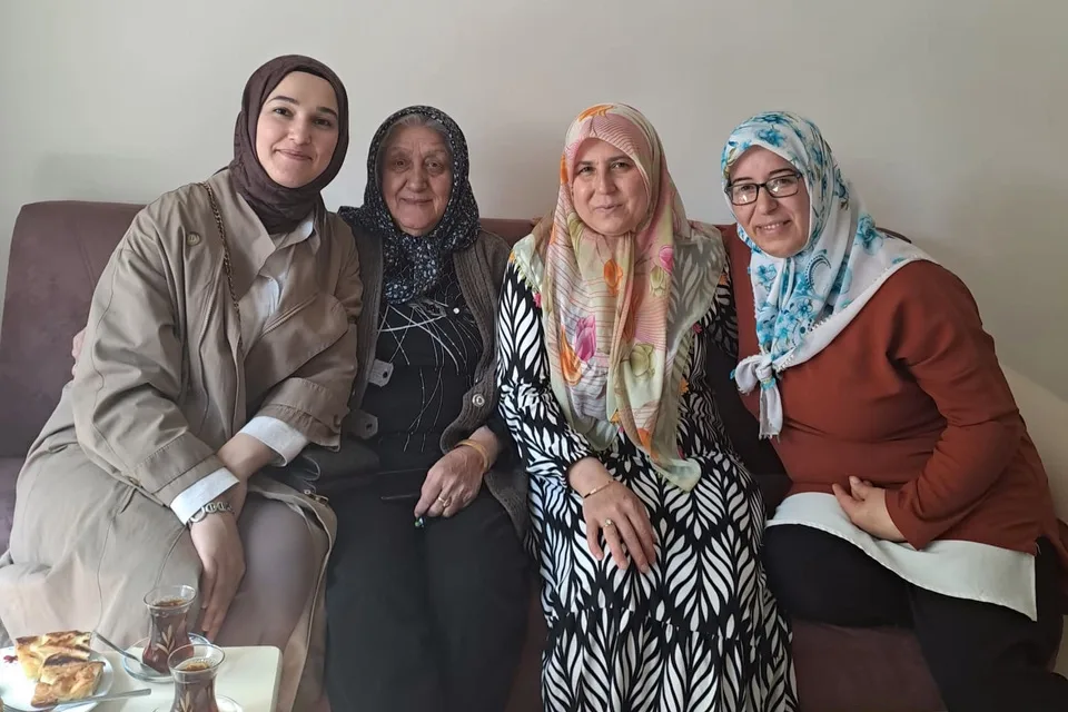 Talas'ta 2 bin 45 emekli evinde ziyaret edildi