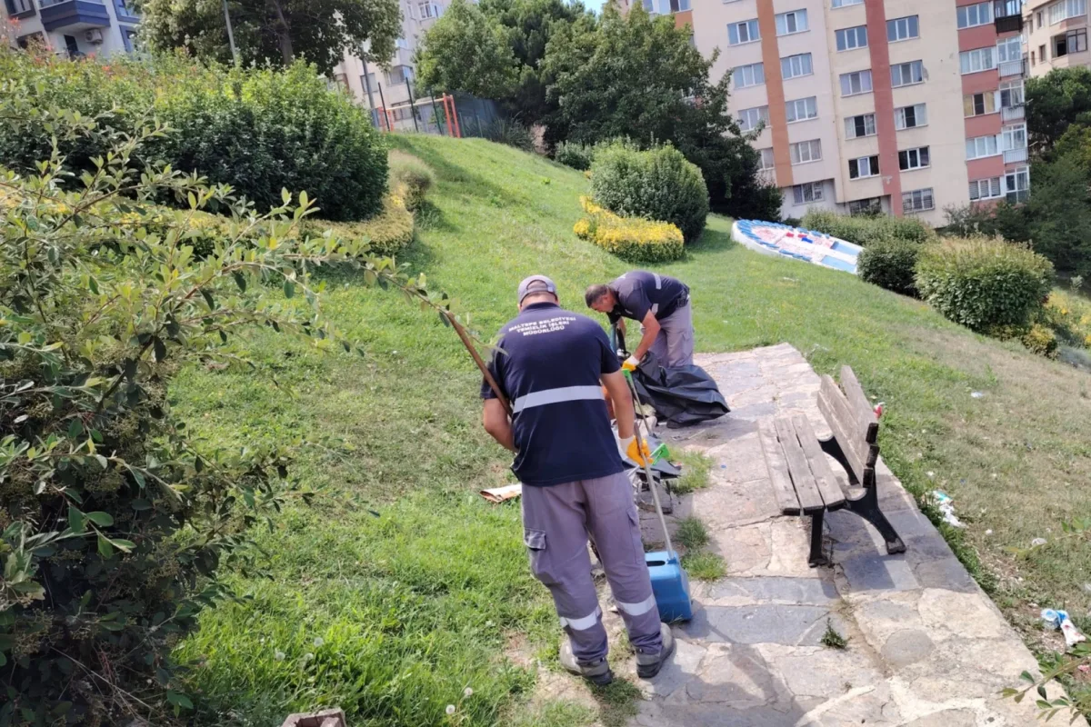 Maltepe Altıntepe'de merdivenli sokaklar baştan temizlendi