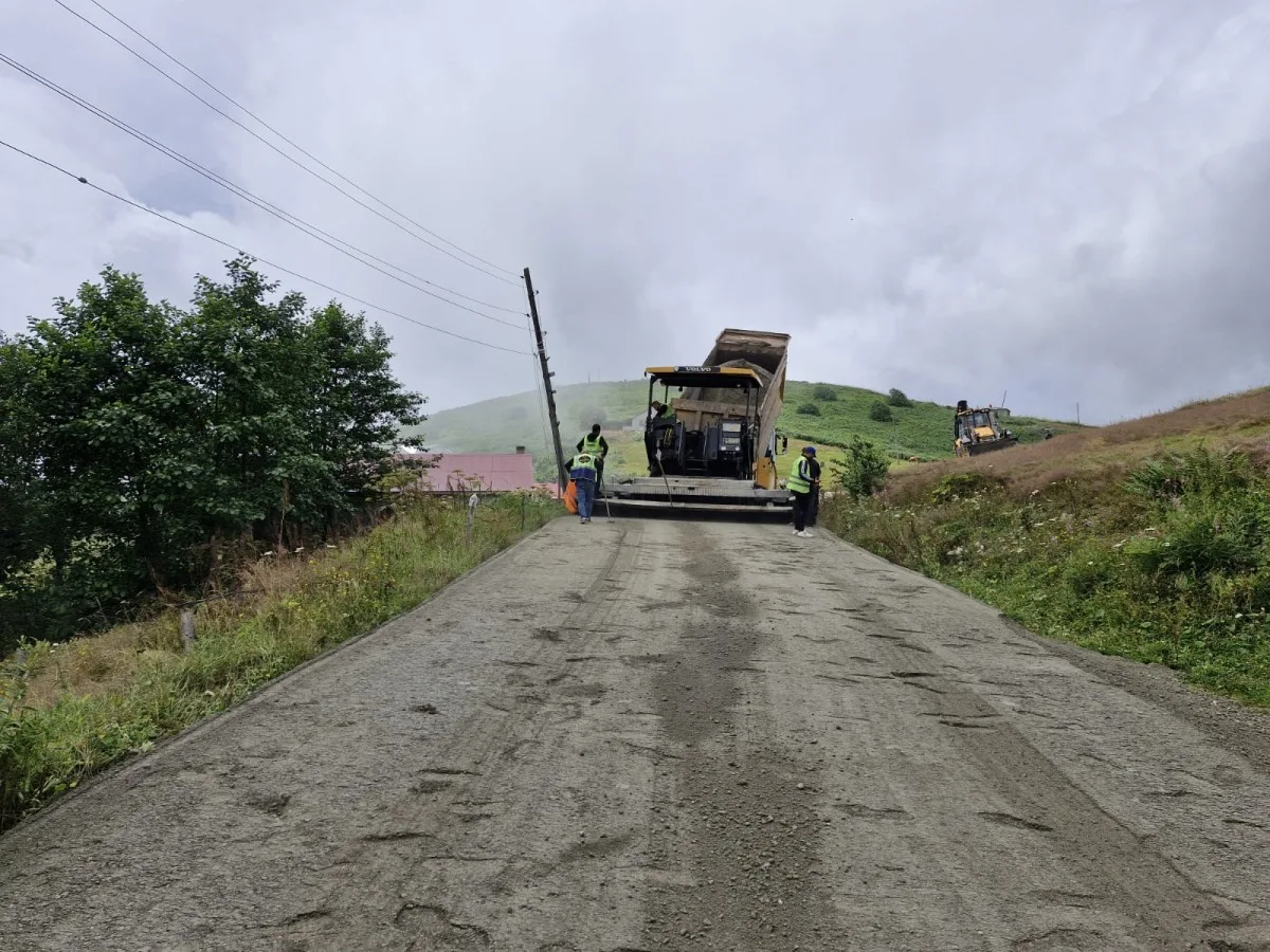 Trabzon’da 4 ilçede 13 km yol yenilendi