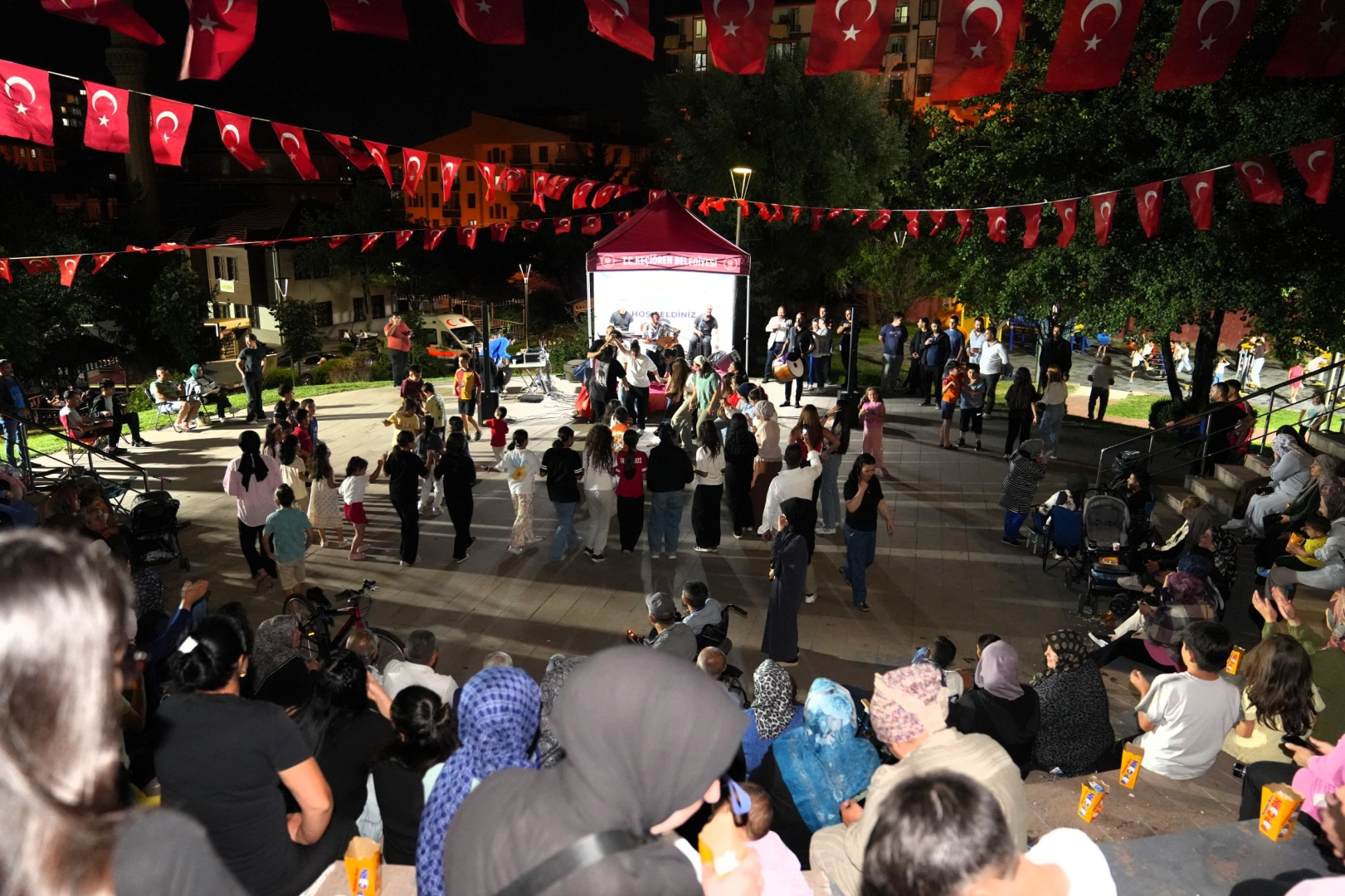 Ankara Keçiören’de park konseri coşkusu devam ediyor