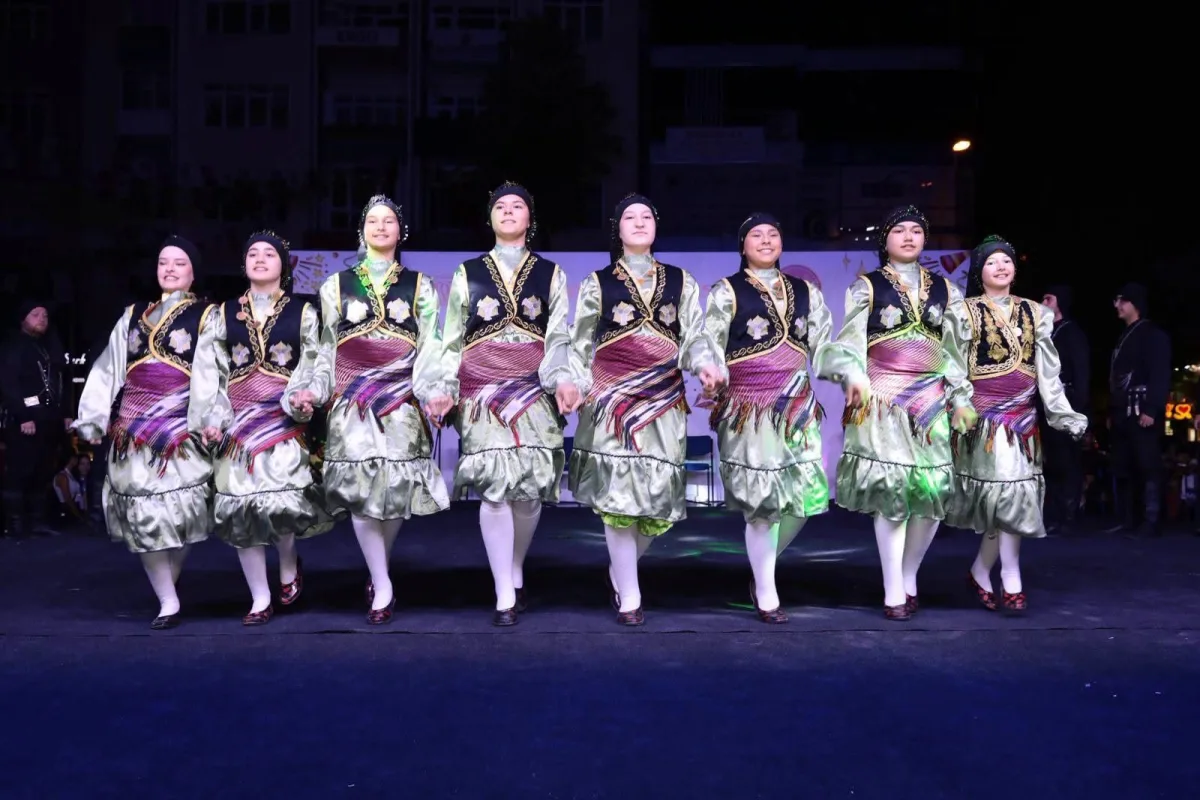 Giresun Halk Oyunları Polatlı festivalinde parladı
