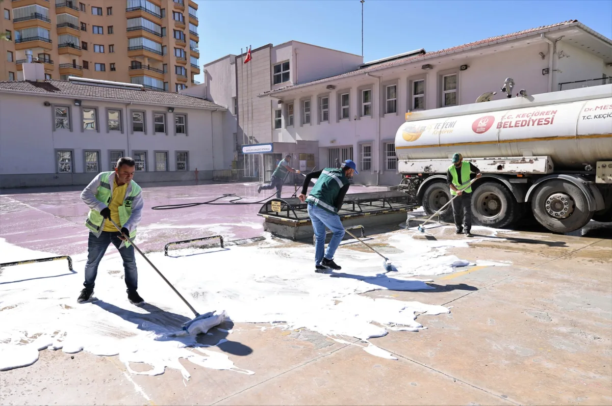 Keçiören’de Okullarda Yeni Eğitim Yılı Öncesi Temizlik Seferberliği