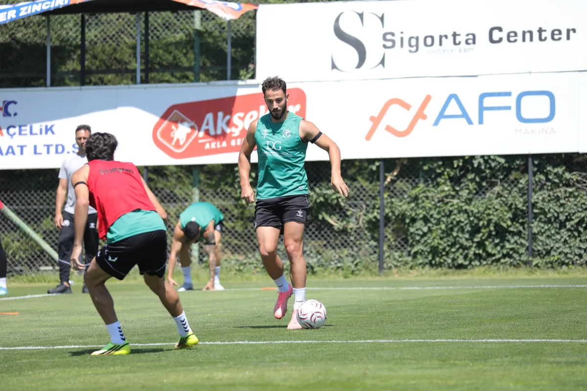 Konyaspor, Kocaelispor maçı için tempo tuttu