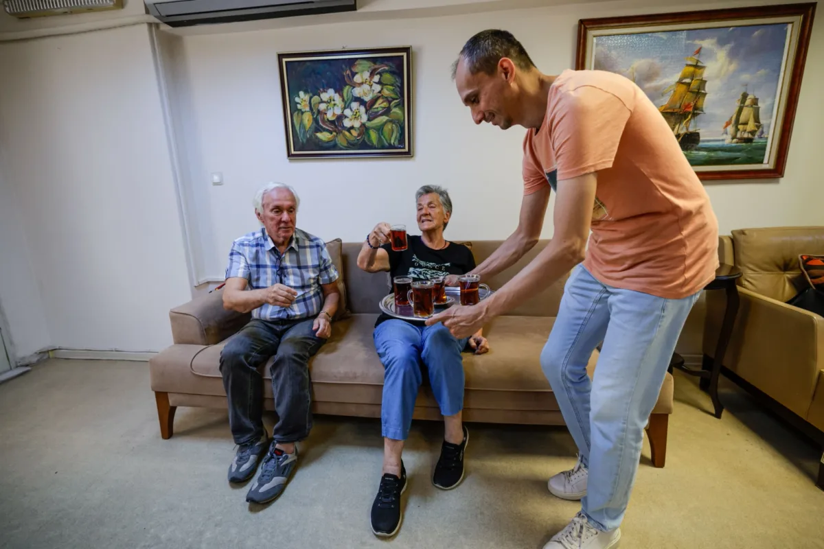 İzmir Alzheimer Merkezi: Sosyal Destek ve Aktiviteler