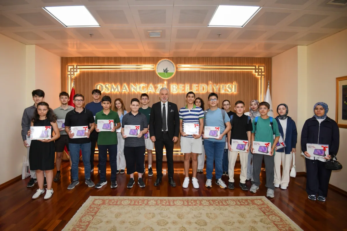 Bursa Osmangazi’de Dijiders ile Başarılı Öğrenciler