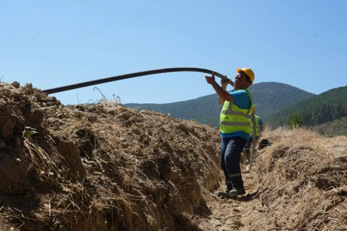 Balıkesir’de 20 ilçede kırsal altyapı hizmetleri hızlandı