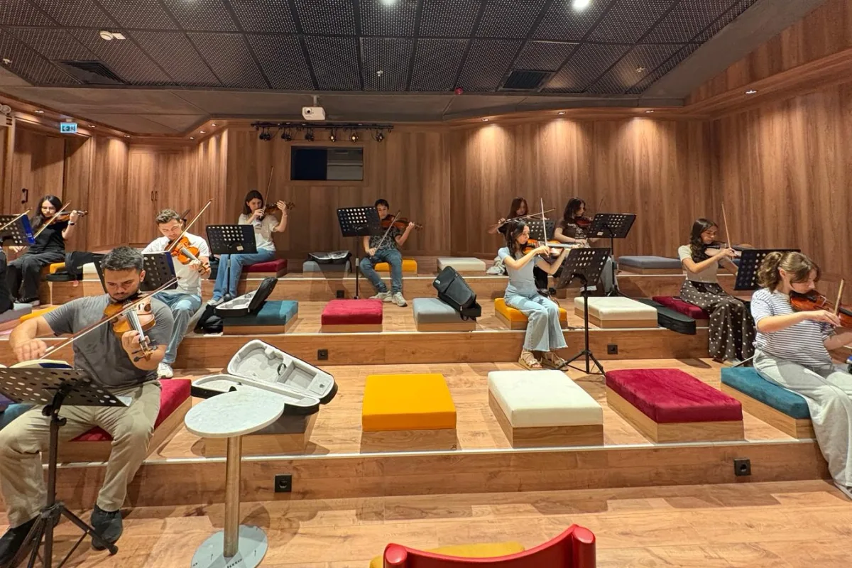 Sakarya'da Yaz Müzik Okulu 90 gençle sona erdi