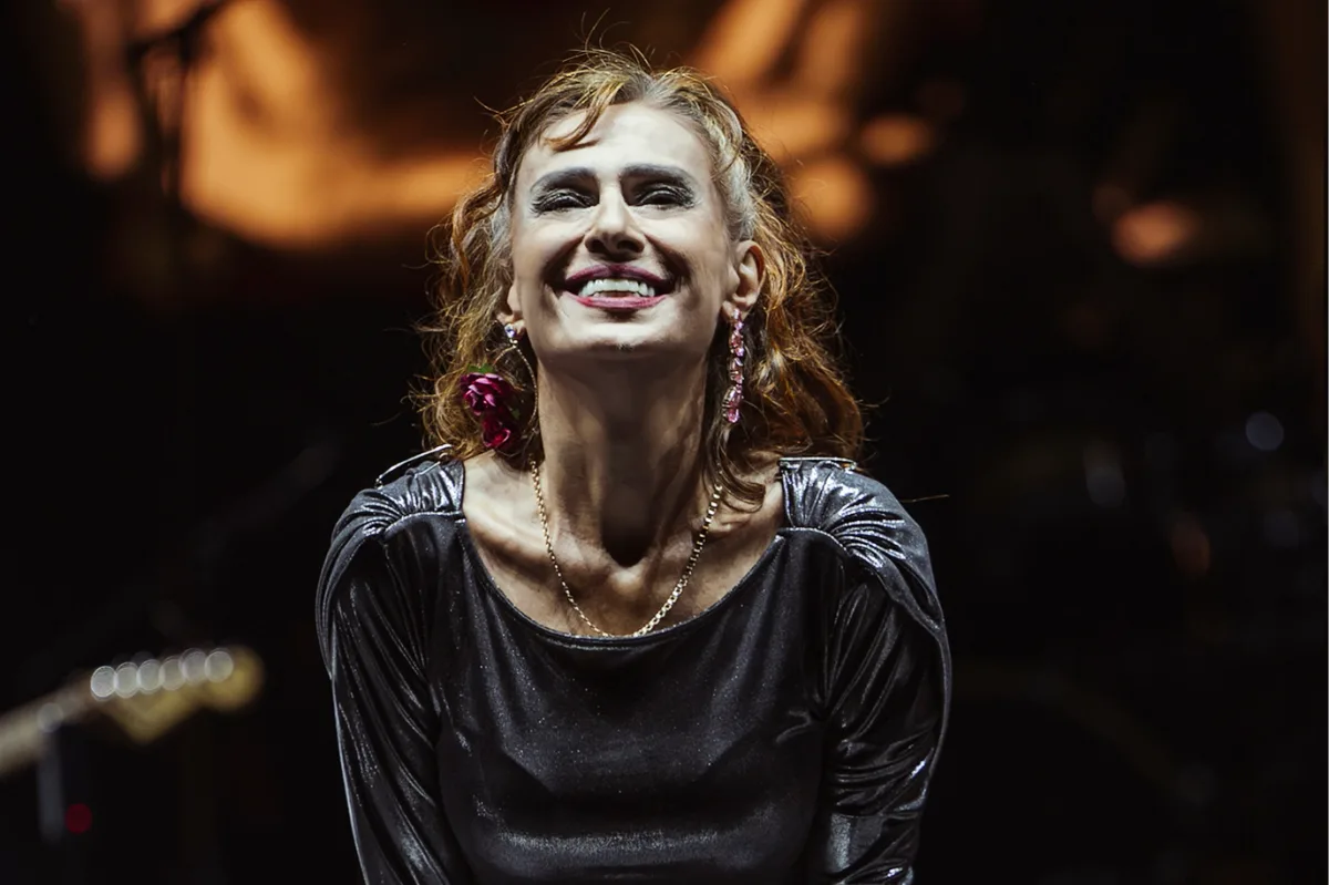 Ataköy Marina’da Ekim Konserleri: Sibel Can, Kenan Doğulu