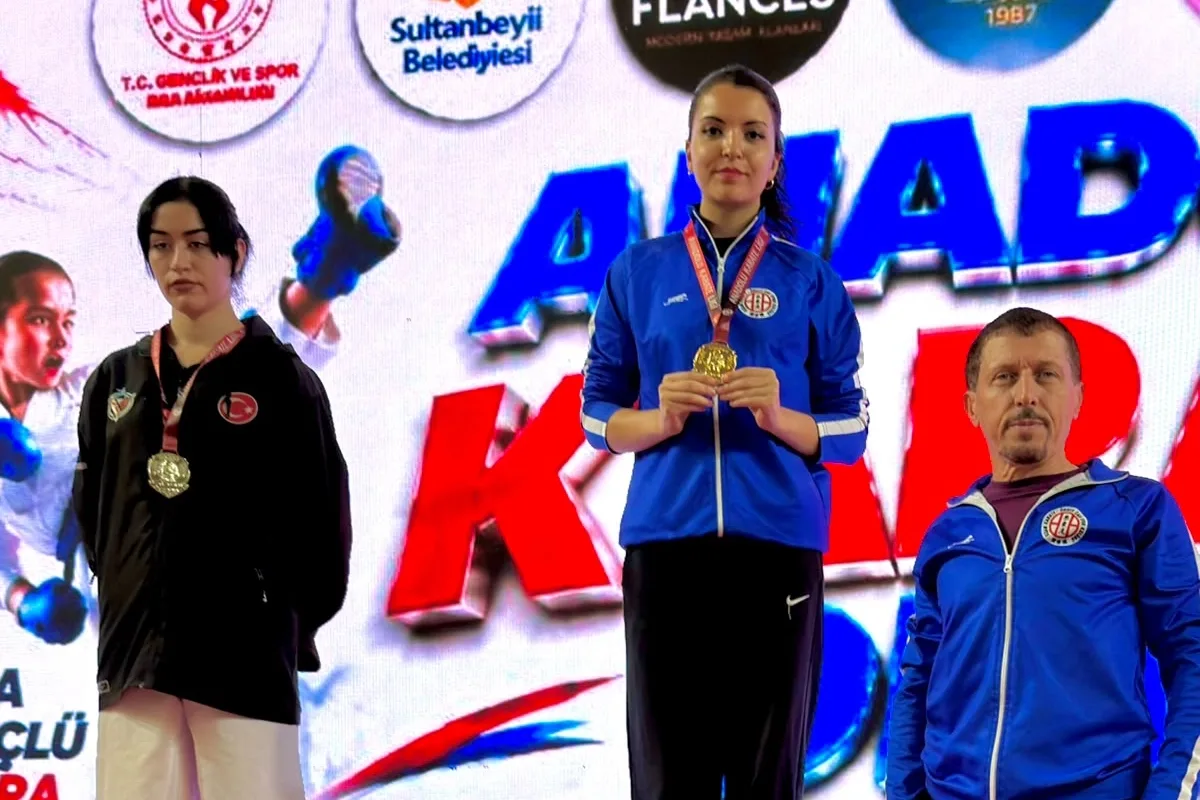 Meltem Şahin, İstanbul Karate Açık'ta Şampiyon Oldu