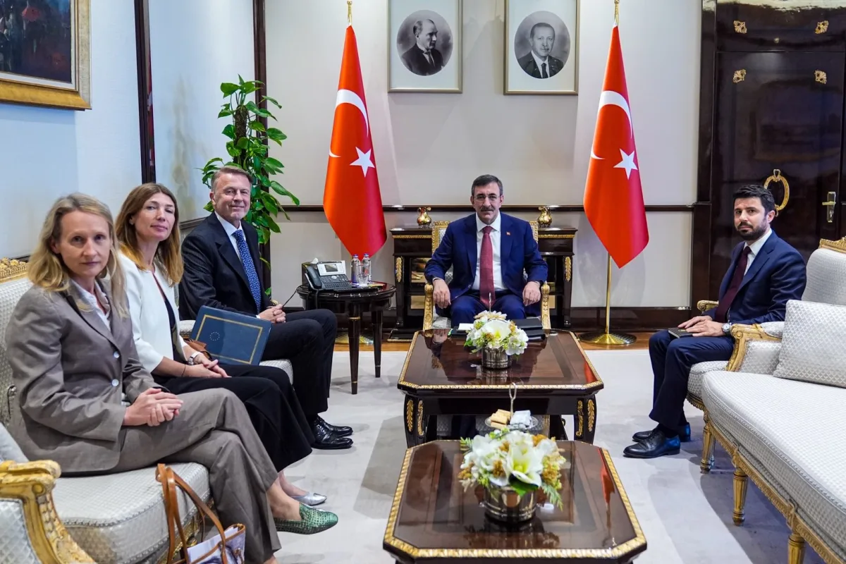 Cevdet Yılmaz, 4 ülke büyükelçisiyle görüştü