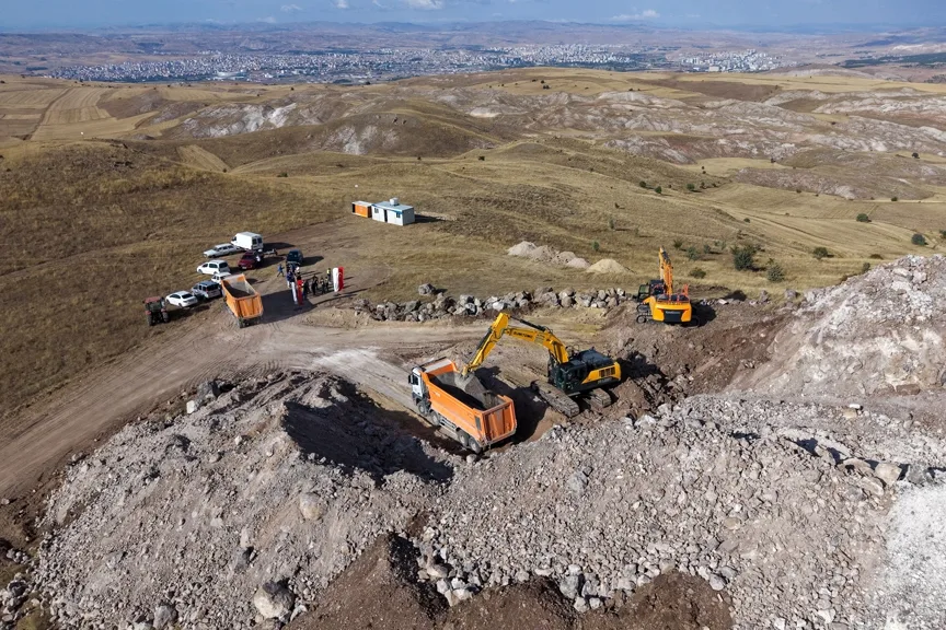 Sivas'ta Yeni Bazalt Ocak Yol ve Altyapı Güçlendiriyor