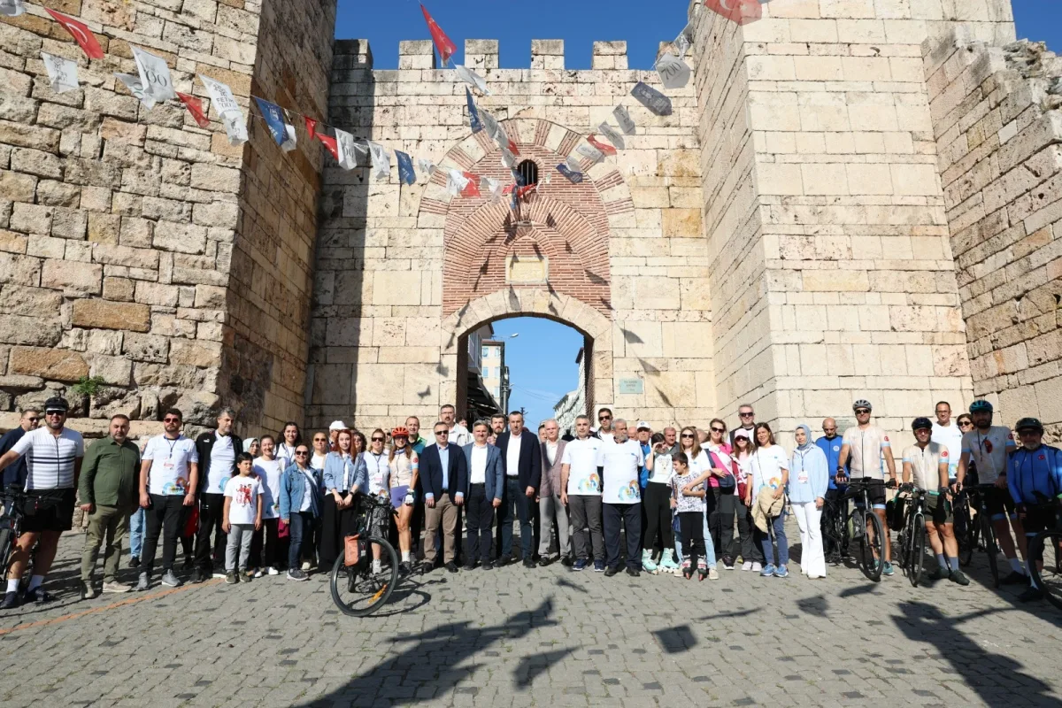 Bursa’da Arabasız Gün: Yaya ve Bisiklet İçin Kapalı Caddesi