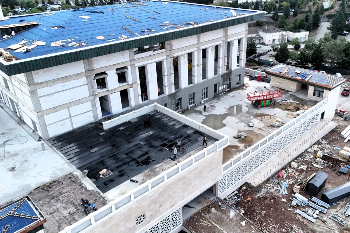 Kocaeli'de Umuttepe Camii ve Otopark %90 Tamam, 477 Araç