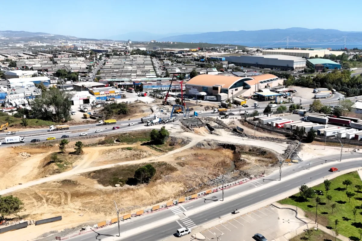 Gebze’de trafik çözümü: 2 altgeçit, 4 bin metre yeni yol