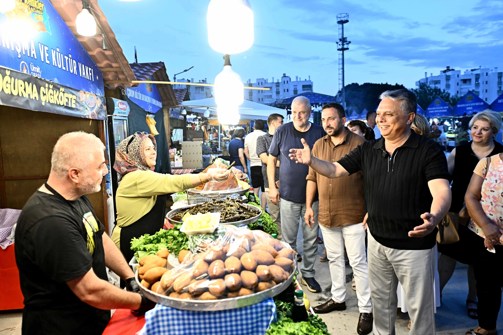 Antalya Muratpaşa'da Yöreler 'Akdeniz Gecesi' ile başladı